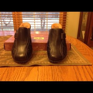 Sofft Dory Navy Blue Mules